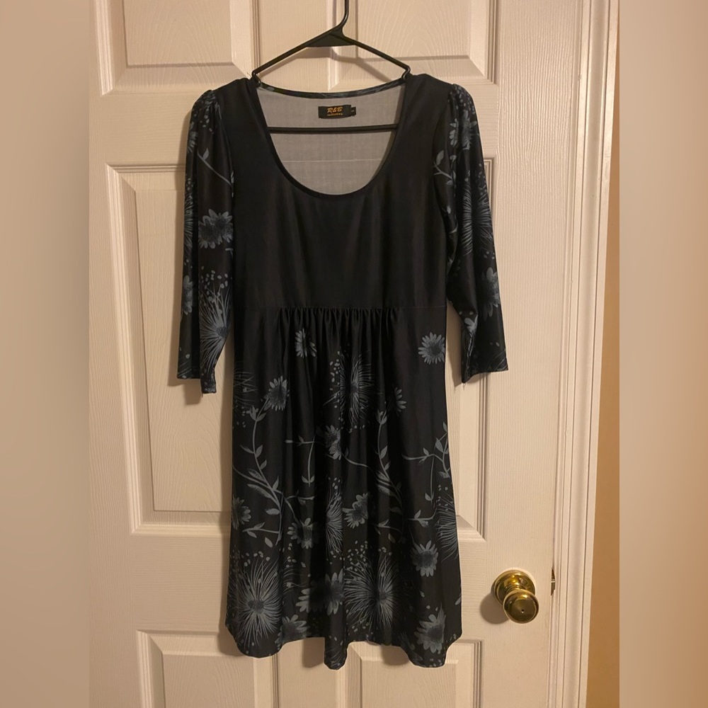 R&B Collection Size Small Midi Dress - image 1